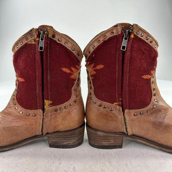 Steve Madden Swaret Ankle Boots IS 8 M Womens Brown Leather Aztec Western Boot - Picture 8 of 10